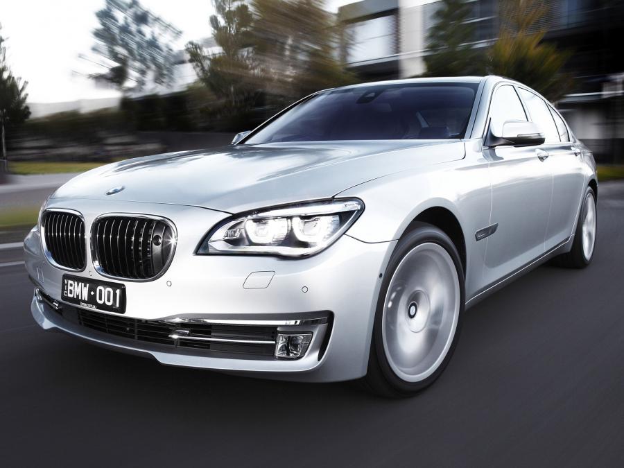  BMW 750i 2012 года  (AU) (фото 1 из 15)